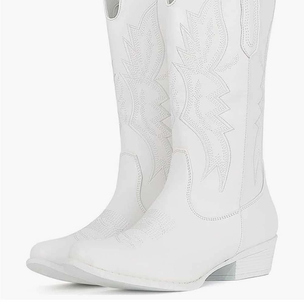 Elegant White Women's Heeled Boots
